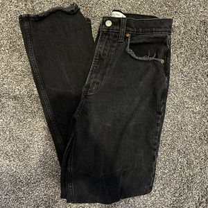 Abercrombie 90’s Straight Ultra High Rise Jeans🖤